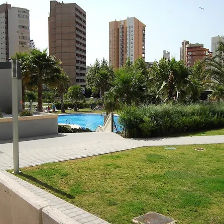 Con Terraza Torre D'oboe By Renthas Appartement